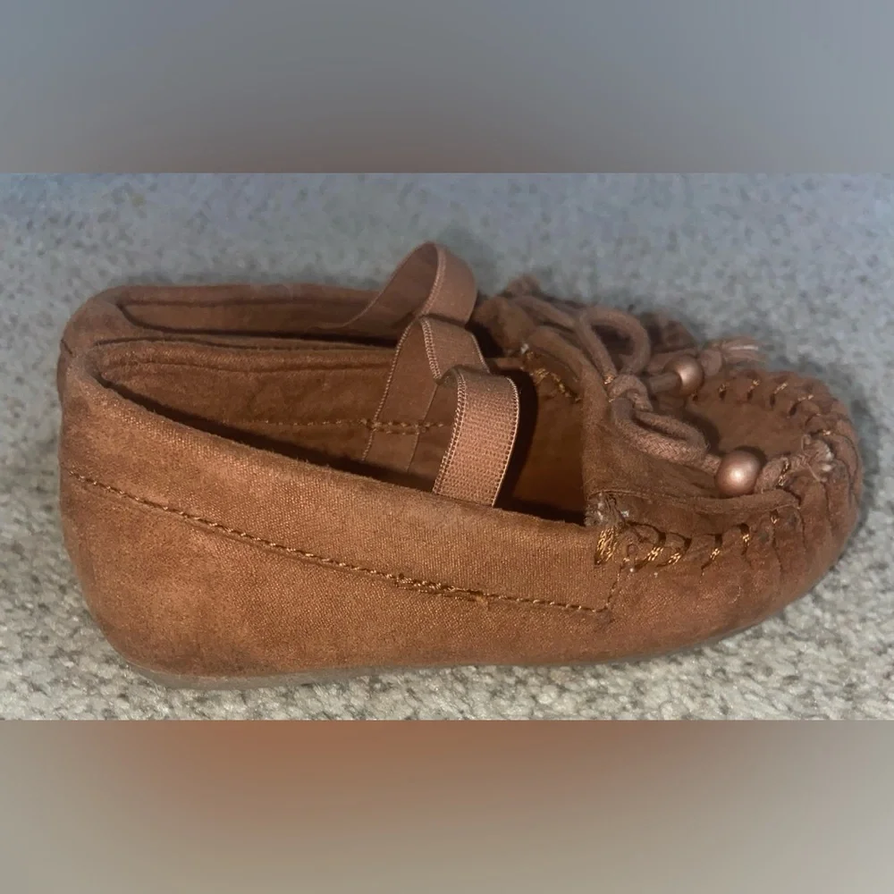 Cat & Jack moccasins toddler size 6
